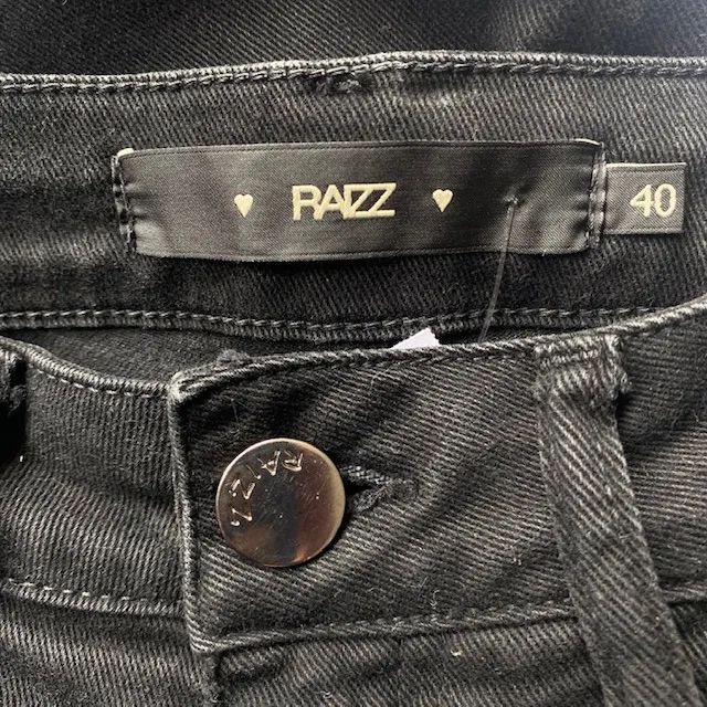 Calça Preta Jeans Destroyed Raizz Tamanho 40 - Foto 5