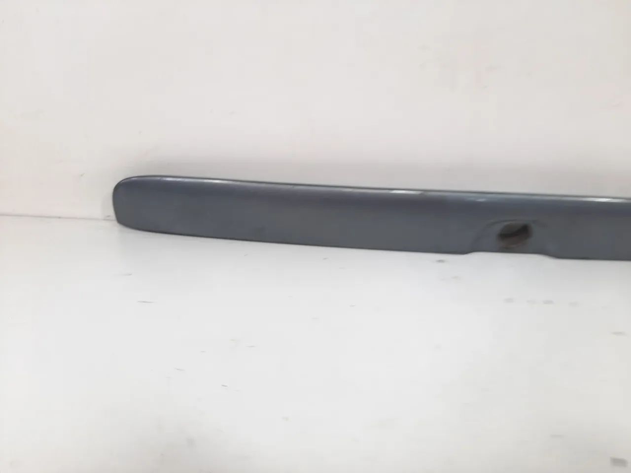 Friso Tampa Traseira Porta Malas Gm Astra Hatch 1998 A 2012 - Foto 5
