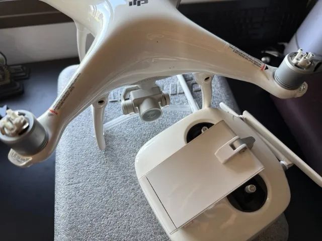 Dji Phantom 4 - WM330A - 2 baterias