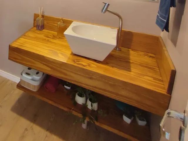 Bancada em madeira maciça para banheiro ou lavabo 