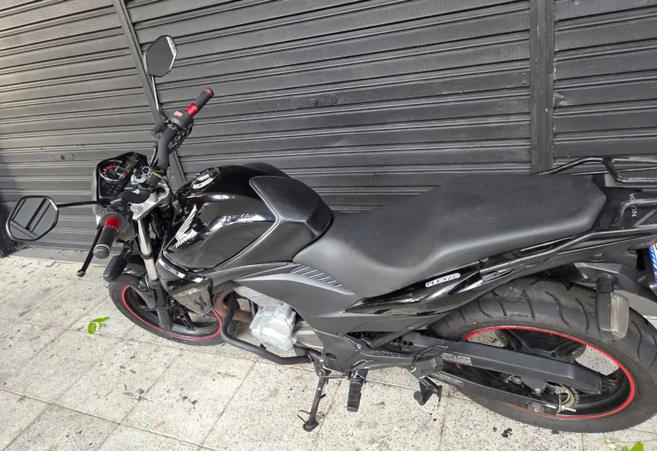 Honda  - CB 300R - 2014 - Foto 2