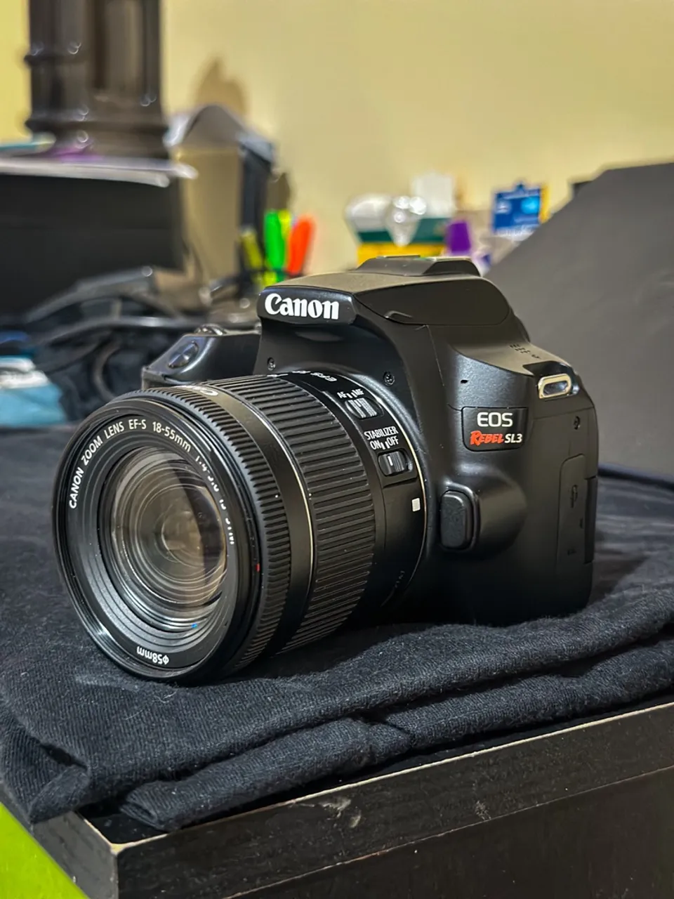 Câmera CANON SL3