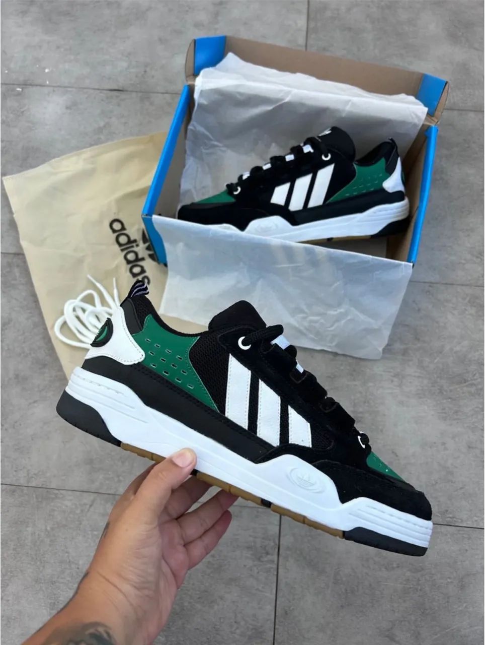 Tenis adidas linha premium lançamento 