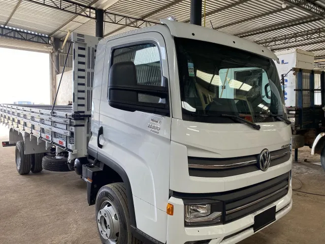 VW 11.180 Delivery (2018) Carroceria