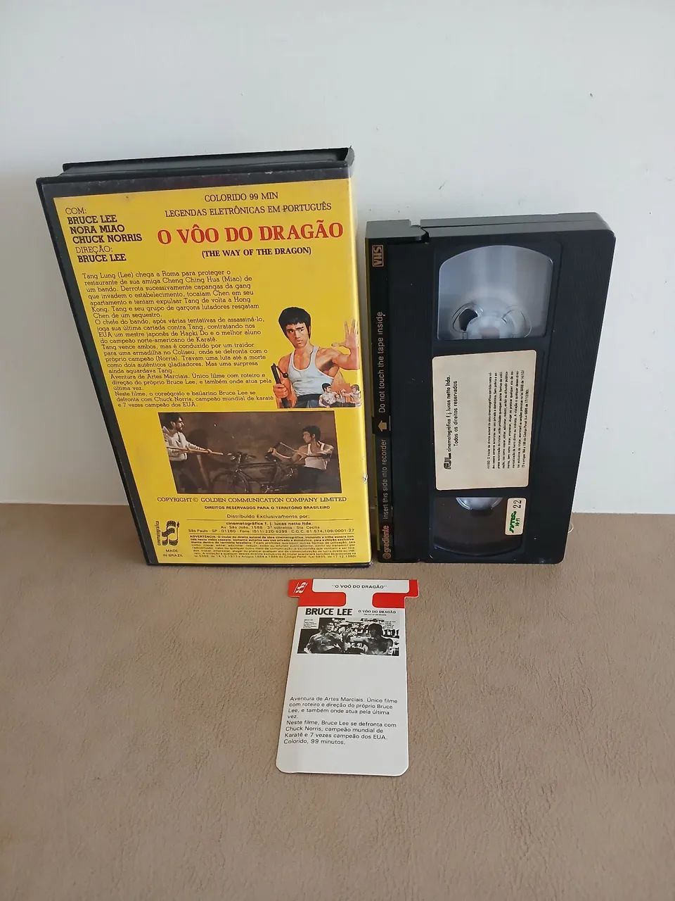 Bruce Lee - O Voo do Dragão - VHS - Rarissima - Muito Nova - Foto 2