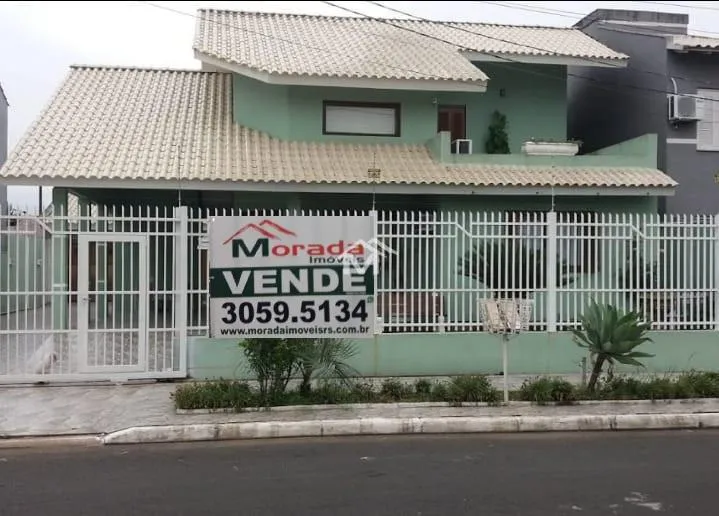 Sobrado para Venda em Canoas no Bairro Igara com Pátio e Lareira REF: 501622