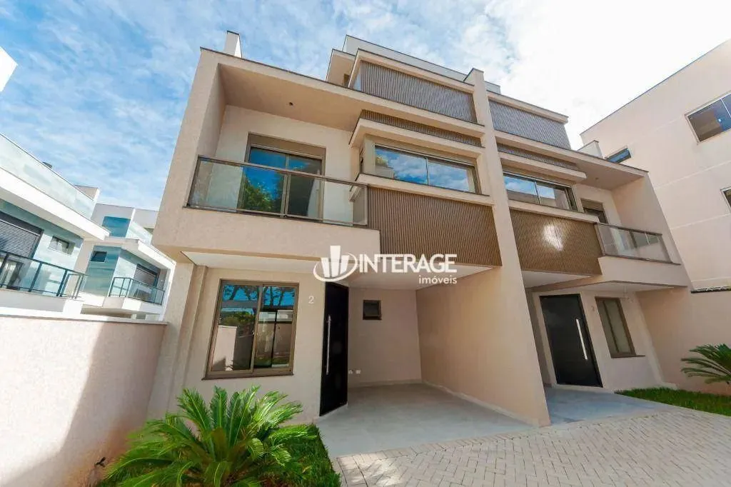 Sobrado com 3 Quartos à venda, 120 m² por R$ 1.050.000 - Bacacheri - Curitiba/PR