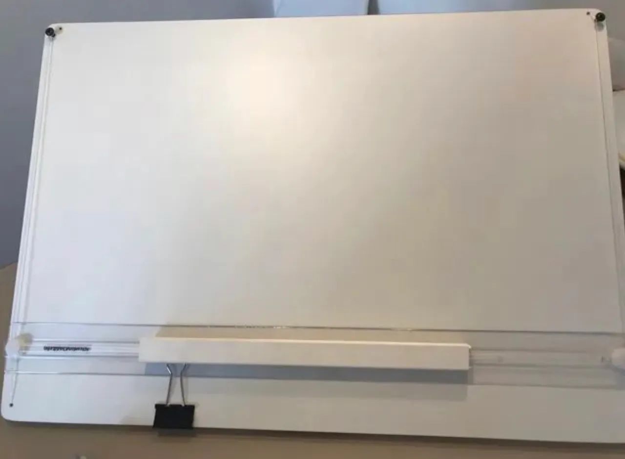 Material para desenho técnico de designer 