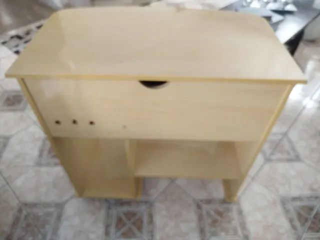 Mesinha de Computador em MDF muito BOA - em ótimo estado  - Foto 4