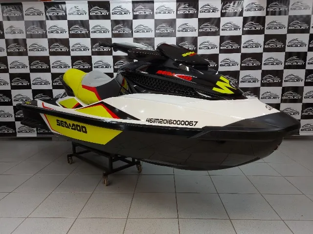 Jet Ski Sea Doo Wake Pro 215 2015 - Seminovo