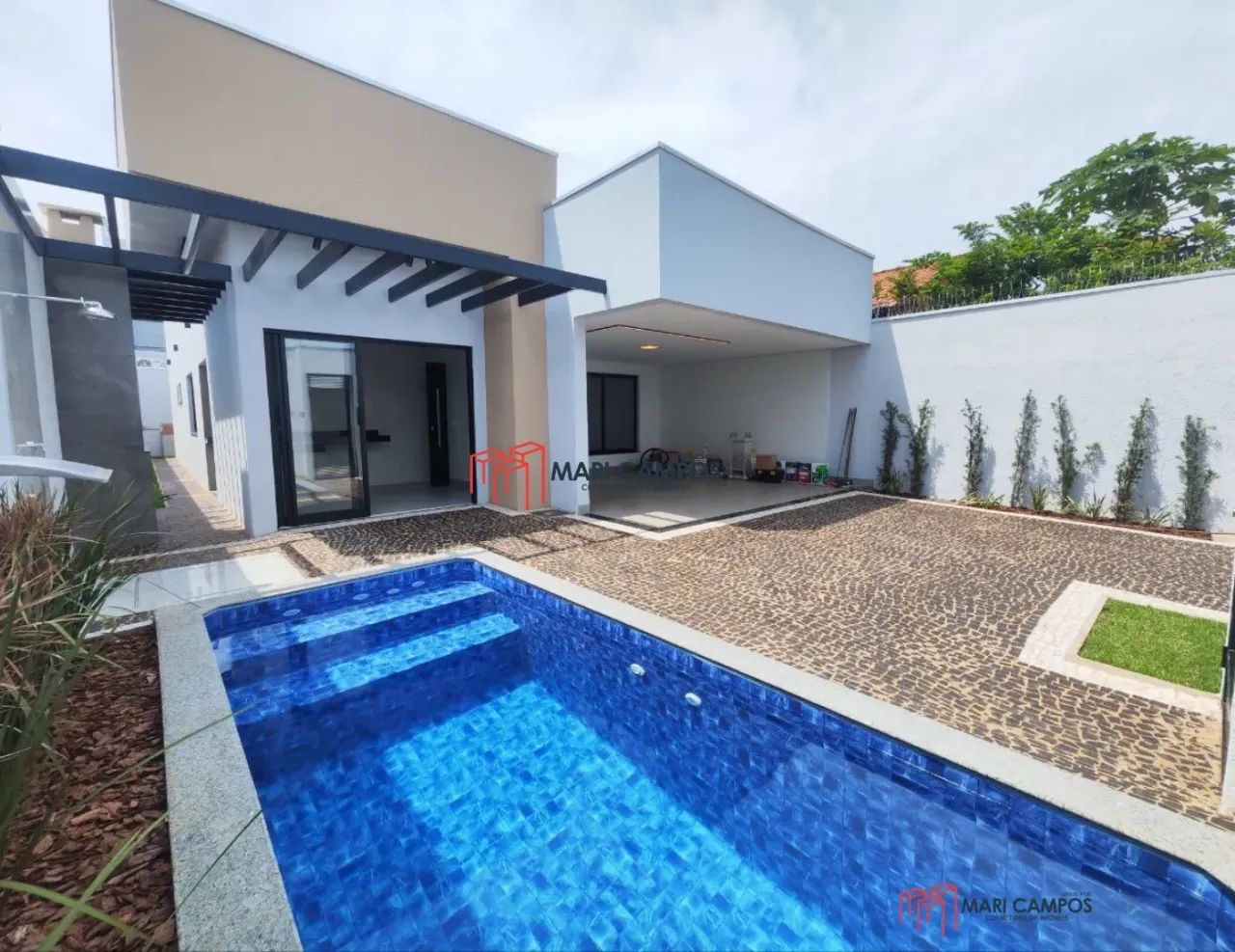 Casa 4/4 sendo 2 Suítes, 134m² na 403 Sul (ARSO 41) Palmas - TO