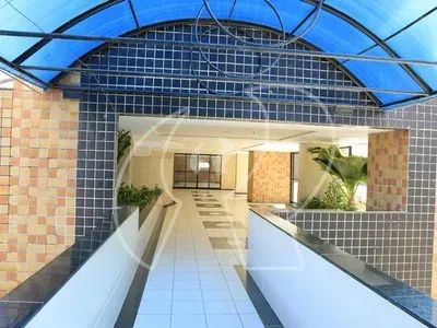 Ótima localização, 03 quartos (Sendo 02 suítes com armários e 01 dormitório), varanda na s - Foto 3