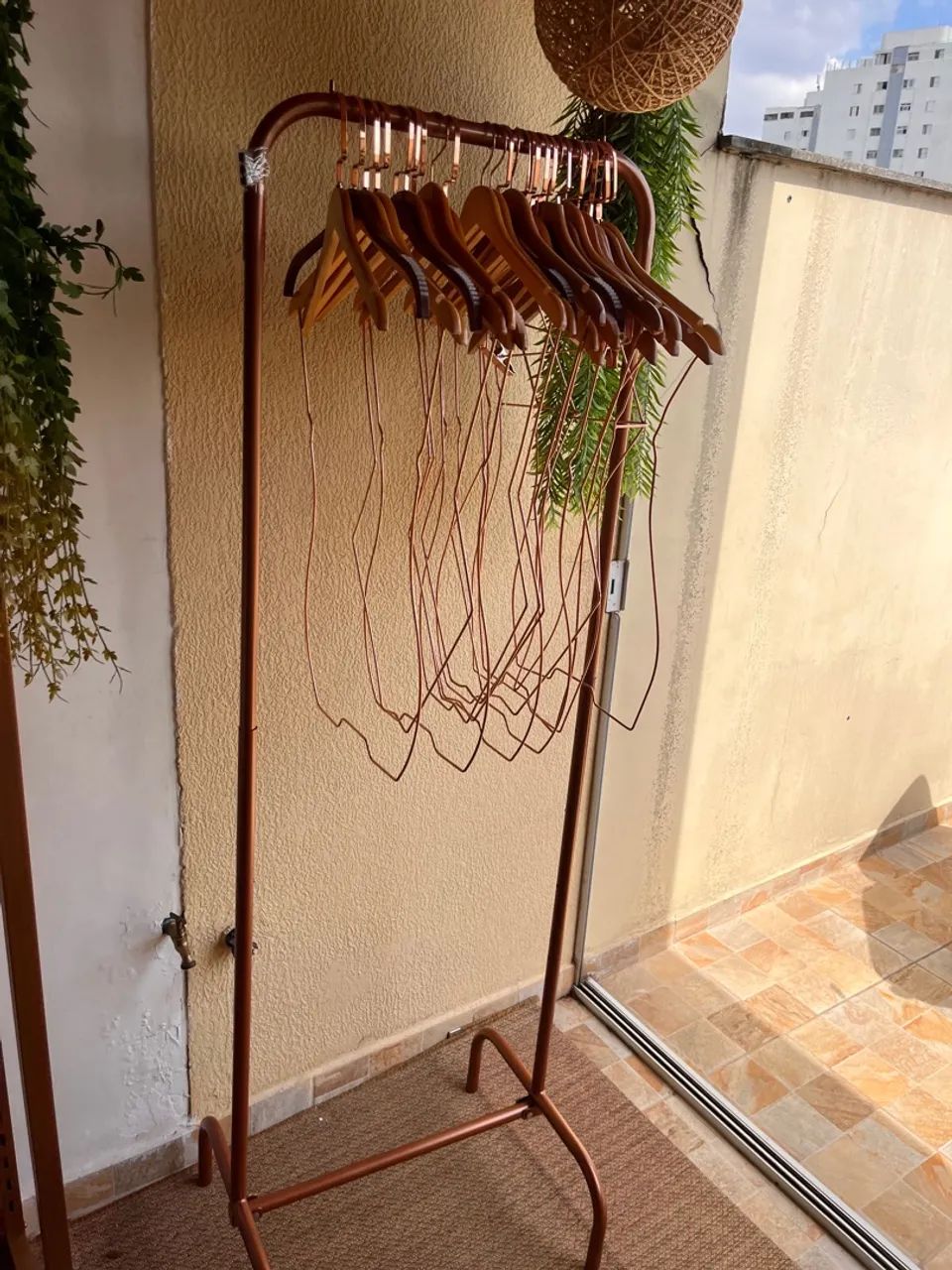 2 Araras de Roupas  - Foto 6