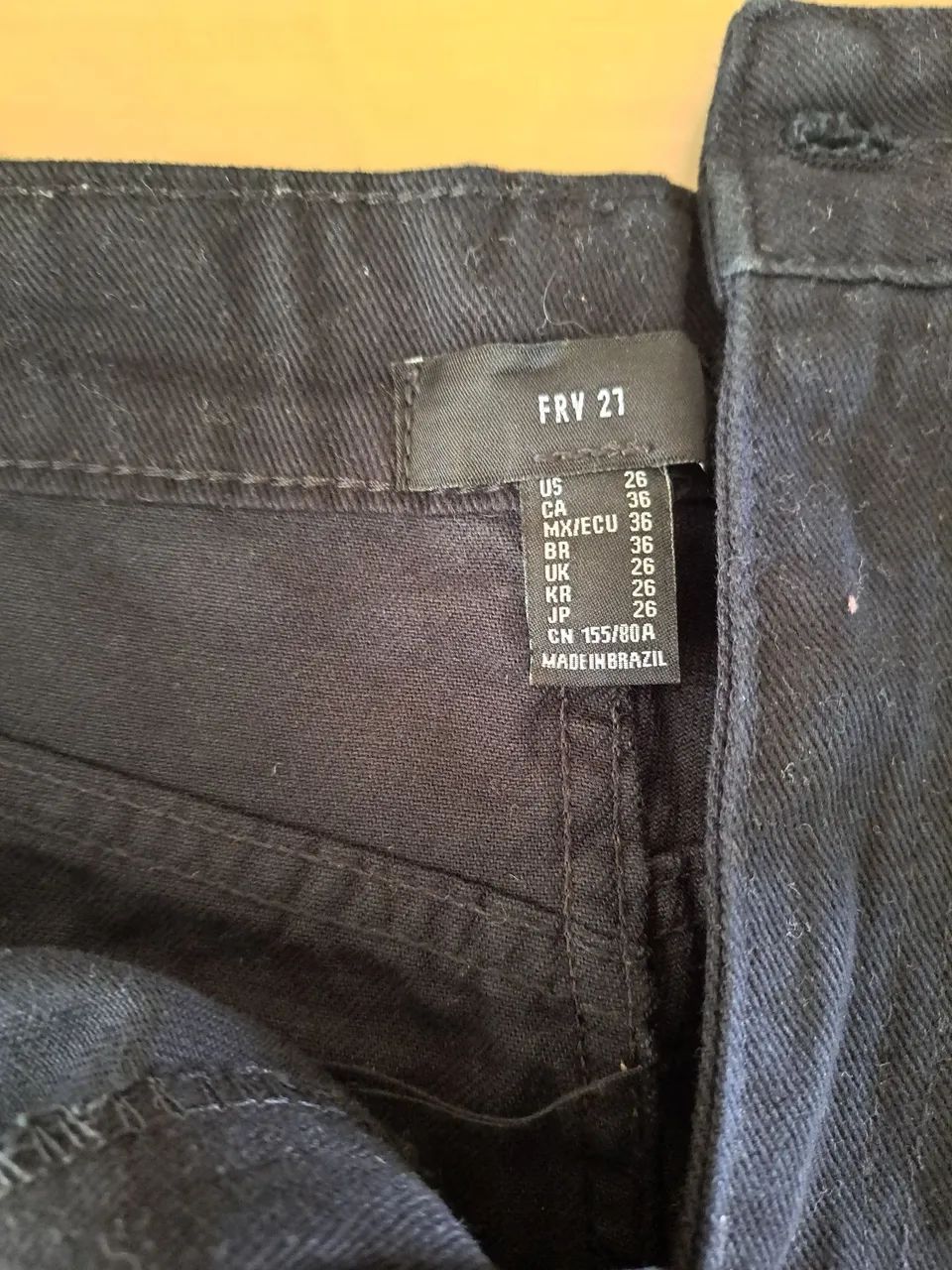 Shorts Jeans Destroyed Preto - Moderno e estiloso! - Foto 2