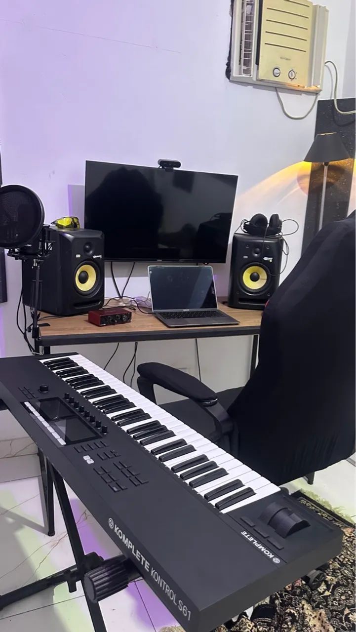 Teclado Controlador Komplete 61 - Foto 4