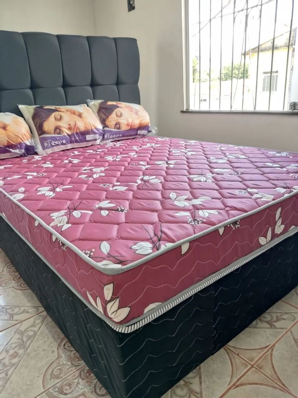 Cama Box Casal com Cabeceira e Colchão Floral - Foto 3