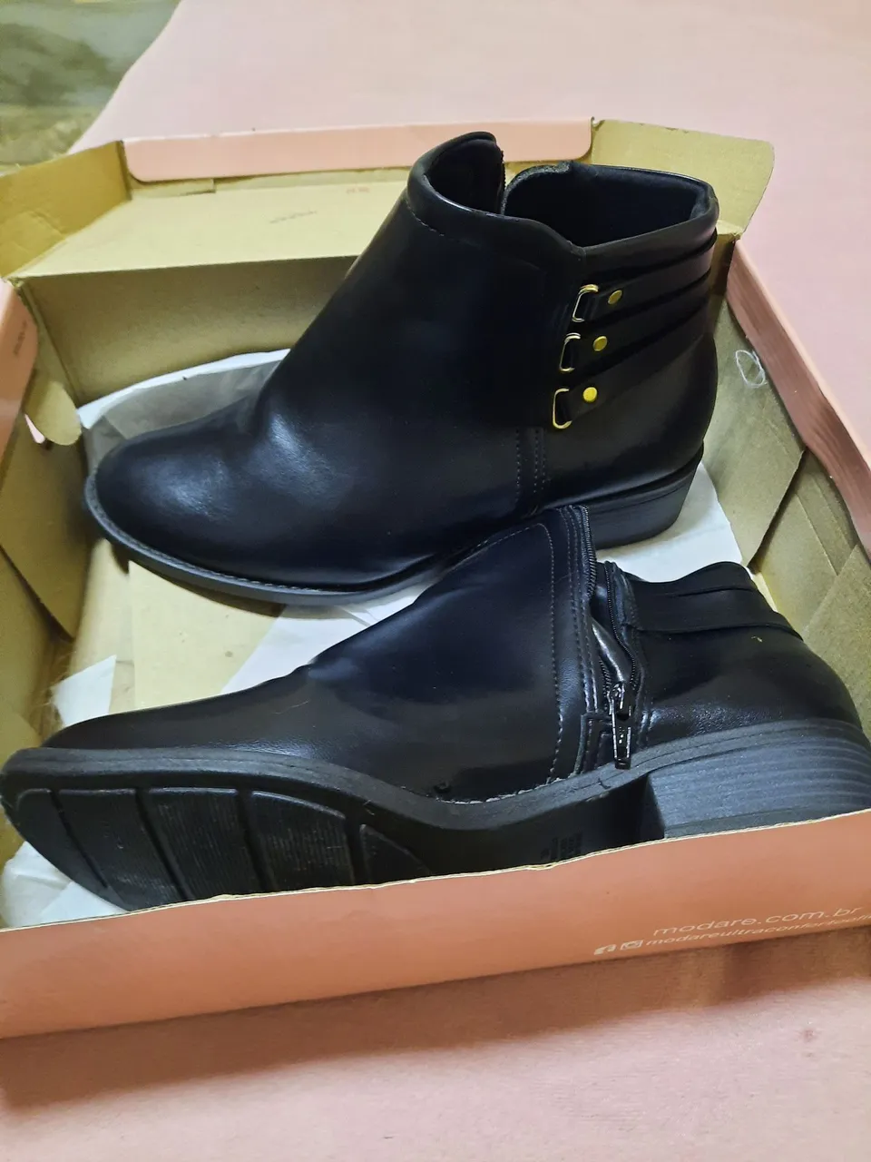 Bota Feminina Preta Confortável e Elegante