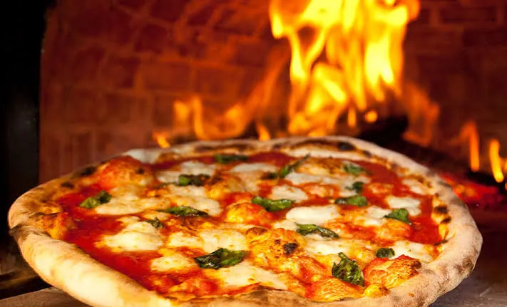 Oportunidade Pizzaria Forno a Lenha