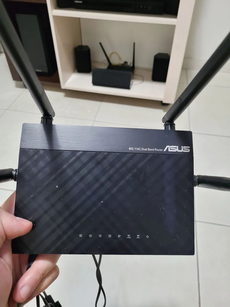 ASUS RT-AC1200 Wi-Fi Router