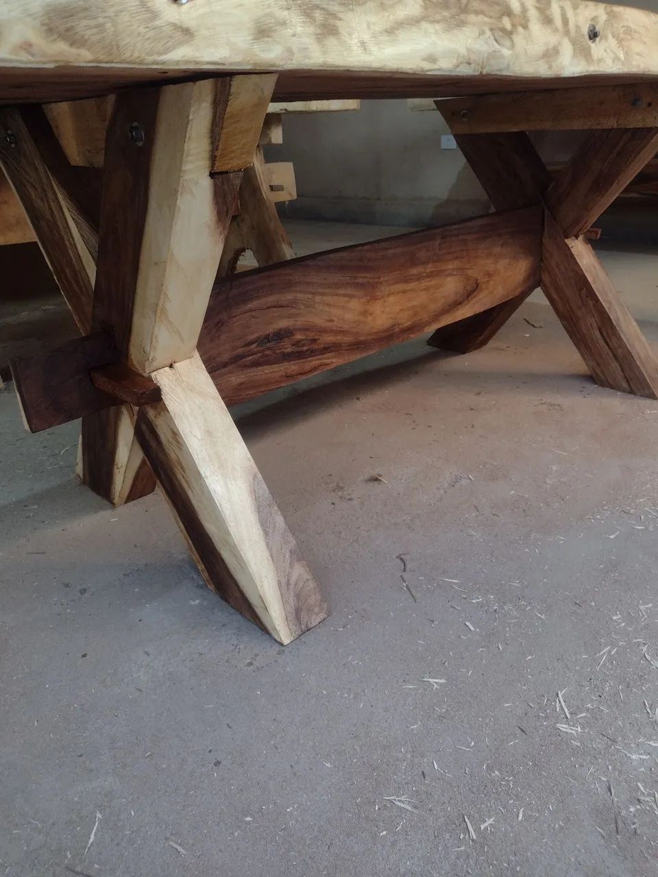 Rustic Table65581379193090122