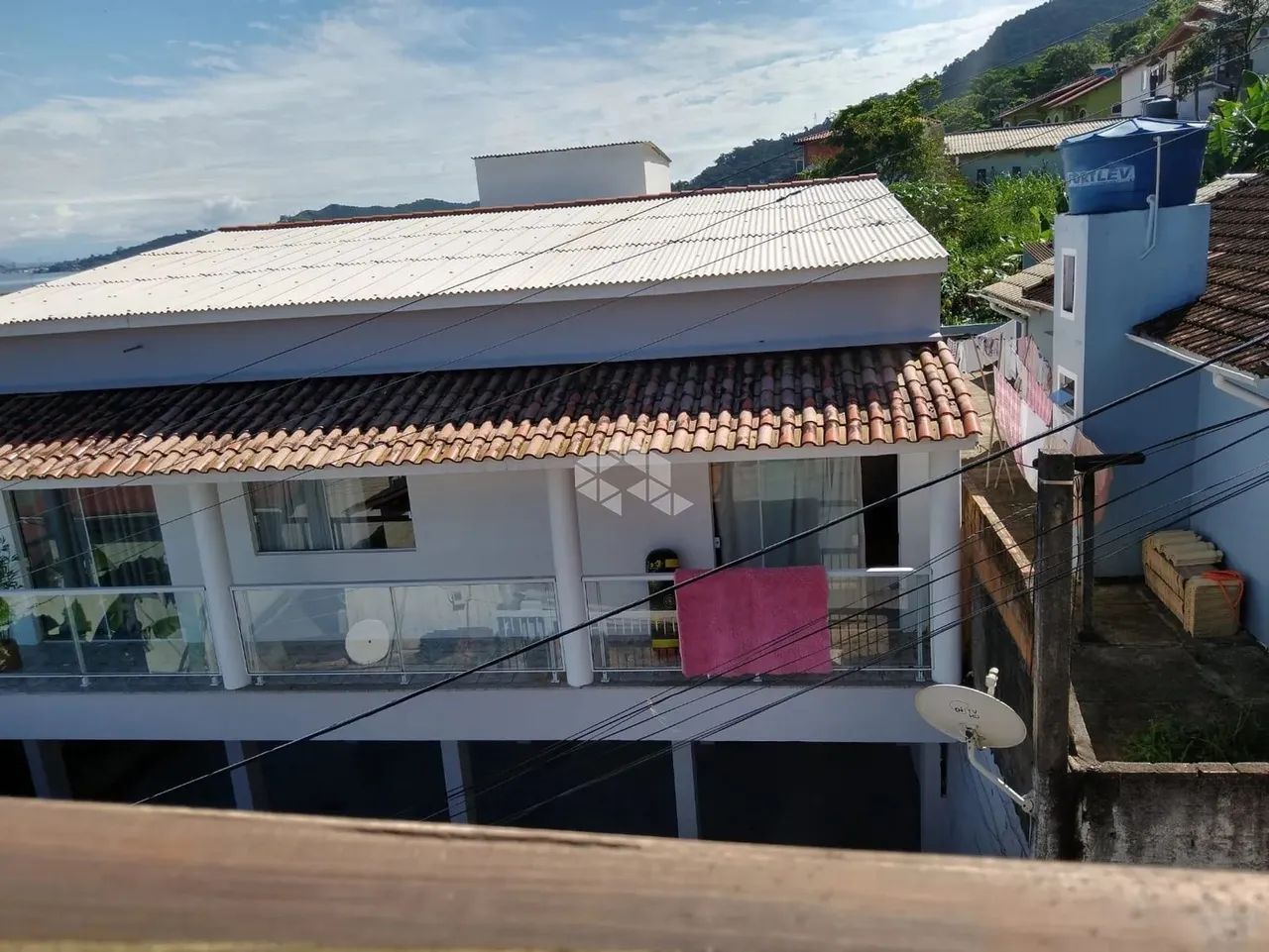 PRÉDIO COM 2 CASAS NA COSTEIRA DO PIRAJUBAÉ FLORIANÓPOLIS/SC - Foto 2