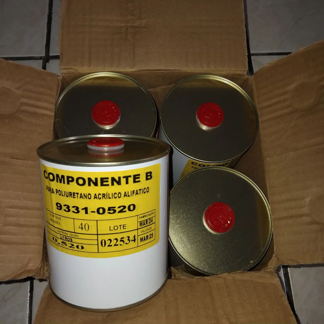 Componente B para Poliuretano Acrílico Alifático - *
