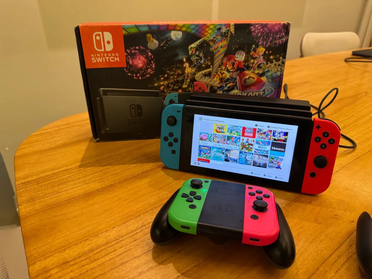 Nintendo Switch Desbloqueado + 4 JoyCons - Consoles de Vídeo Game