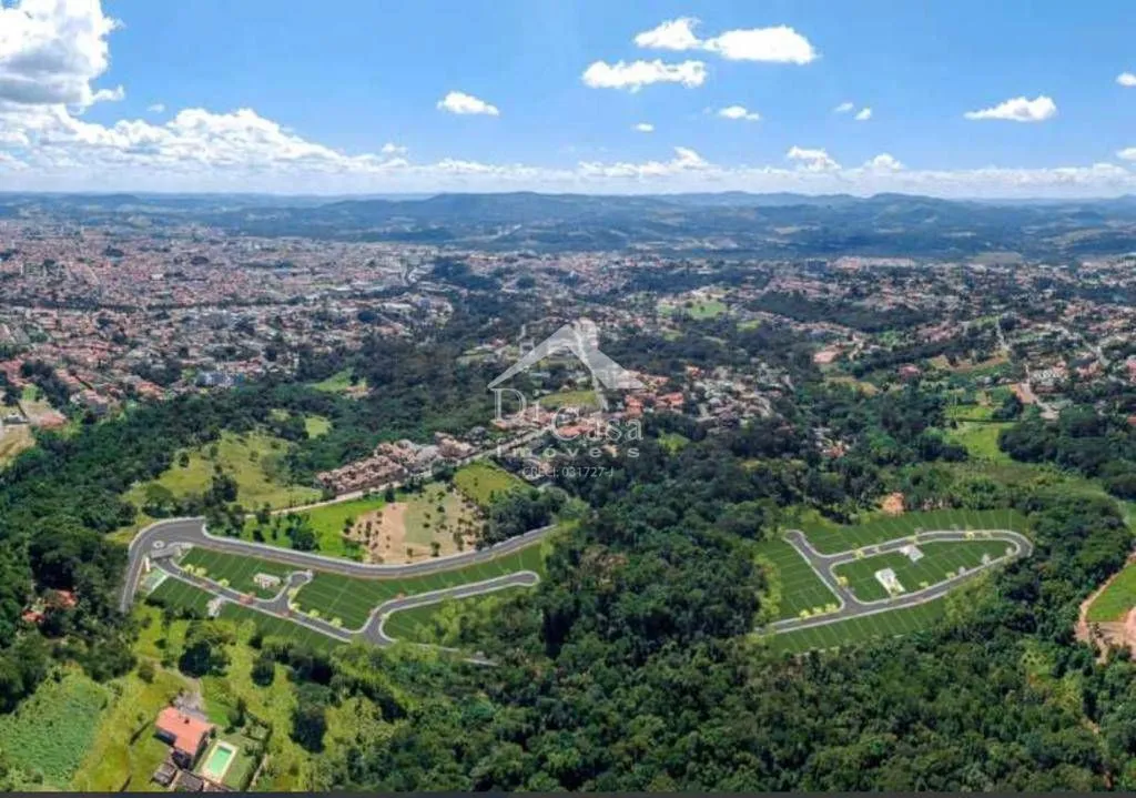 Terreno em condomínio fechado em Atibaia