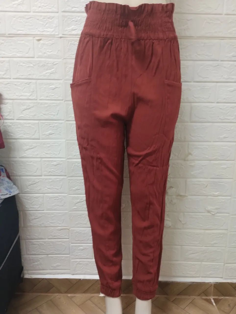 Calça de tecido leve Terracota