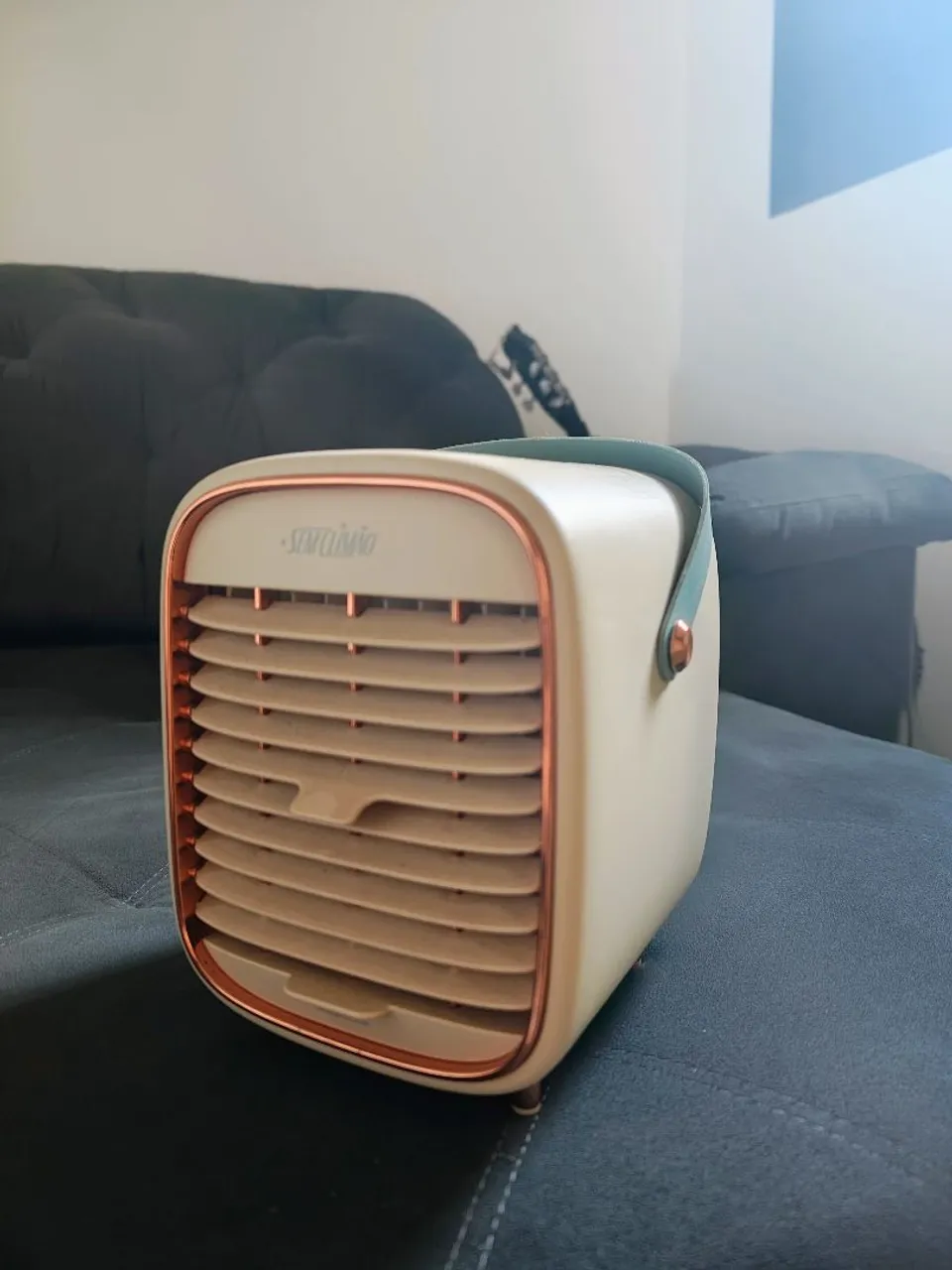 Climatizador de Ar Portátil Retrô Imaginarium.