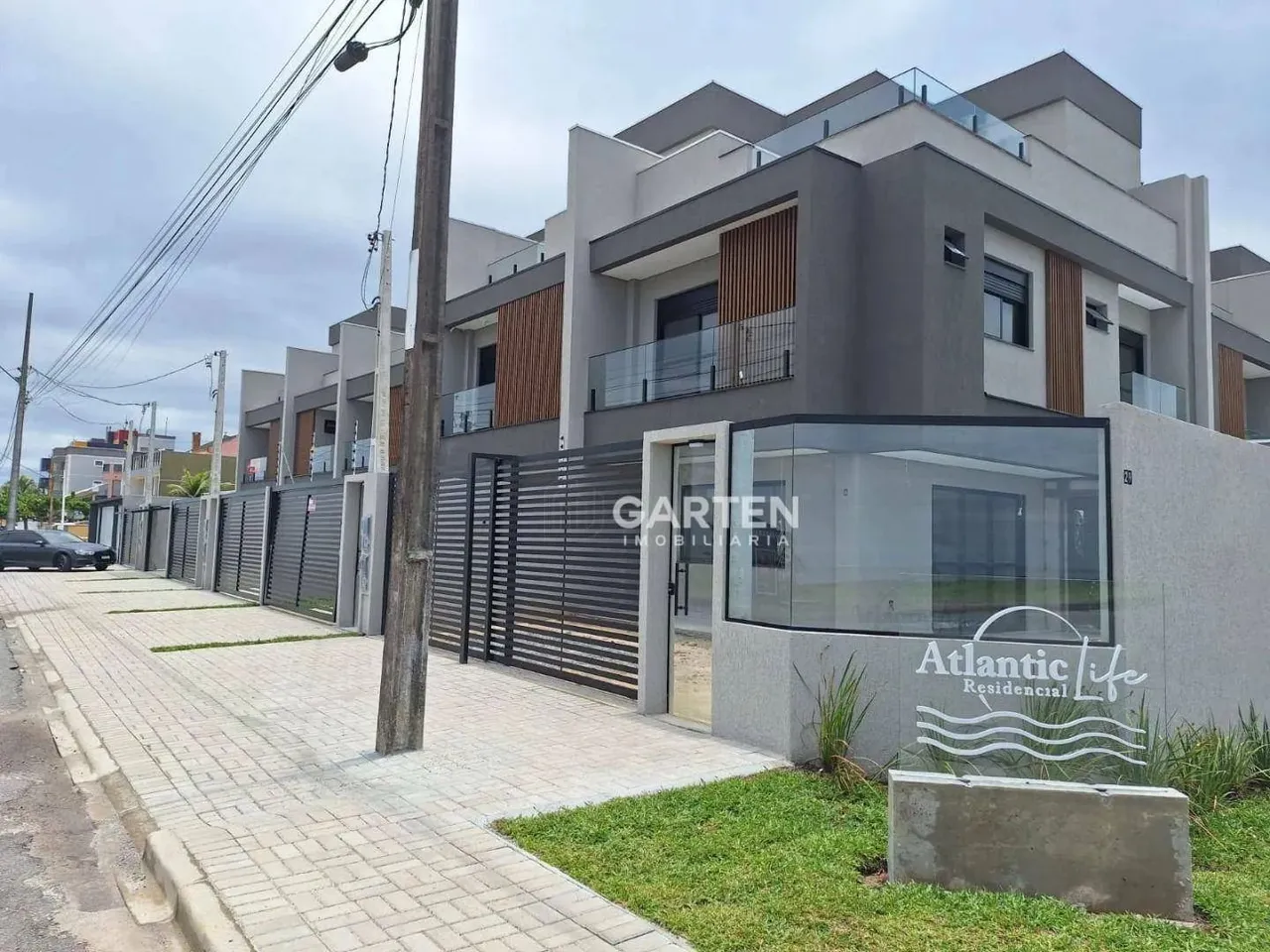 Sobrado com 4 dormitórios à venda, 175 m² por R$ 950.000,00 - Betaras - Matinhos/PR