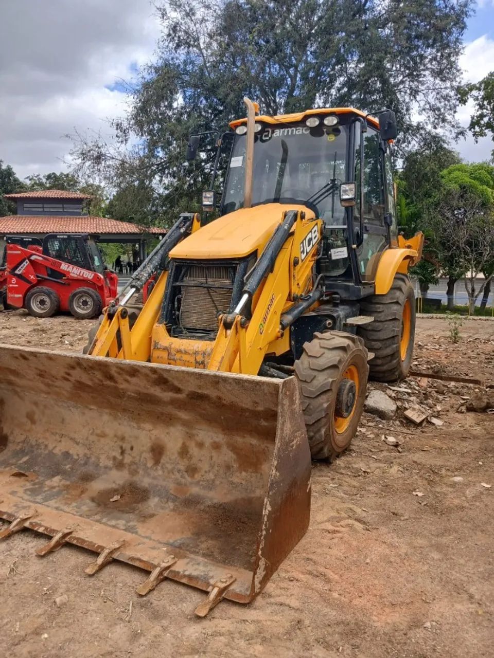 Retroescavadeira JCB 3CX  - Foto 4