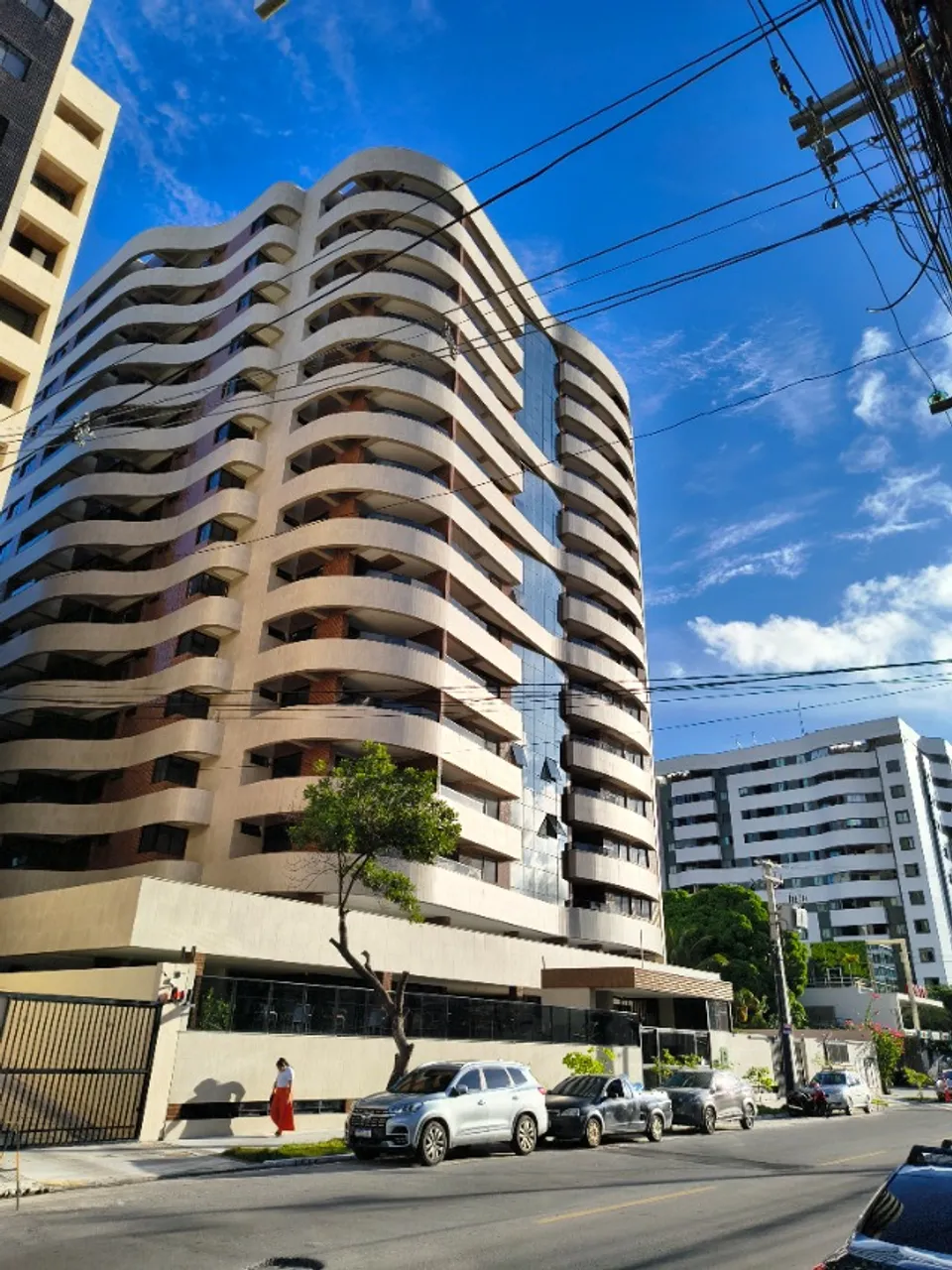 Alugo apartamento no Ravenna 3/4, 02 vagas de garagem, área de lazer