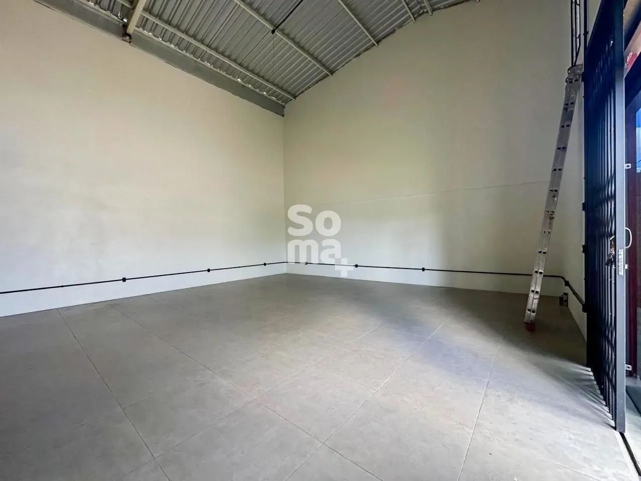 OPORTUNIDADE PAVILHÃO NO BAIRRO CAMOBI PARA LOCAÇÃO - Foto 4