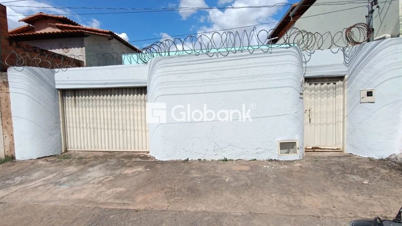 Casa para Alugar em Bela Vista com 60m², 2 Quarto(s), 2 Vaga(s).