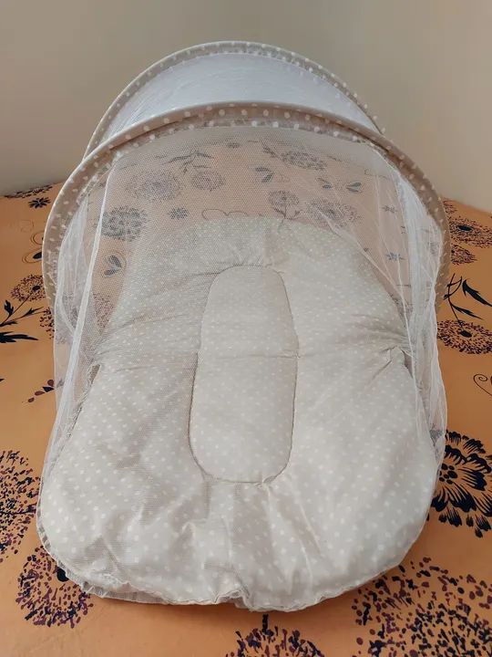 Acolchoado Portátil para bebê com cortinado. - Foto 4