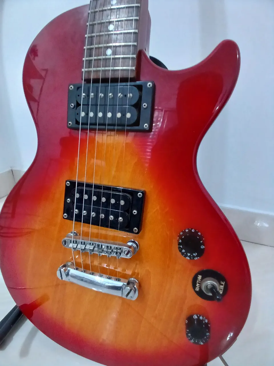 epiphone dot