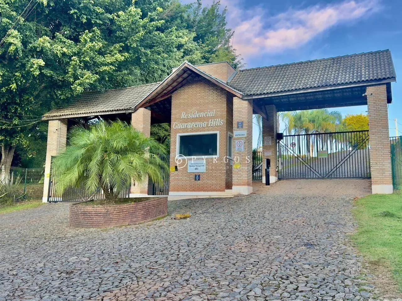 Terreno à venda, 1000 m² por R$ 400.000,00 - Nogueira - Guararema/SP