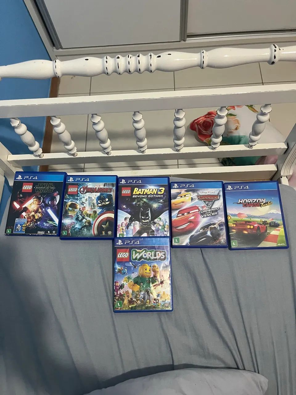 Ps4 com dois controles e jogos  - Foto 2