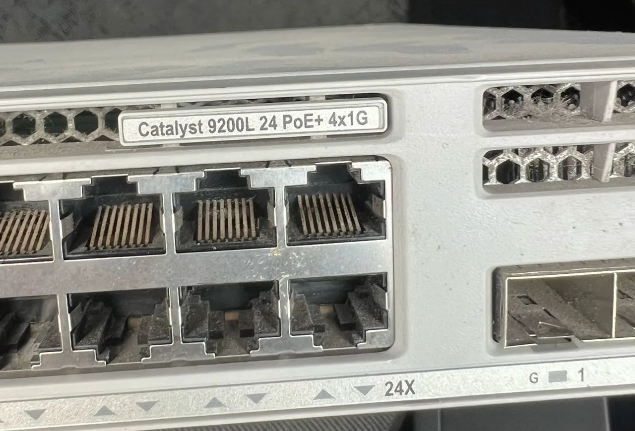 Lote Switch Cisco C9200L 24P 4X1G - Foto 2