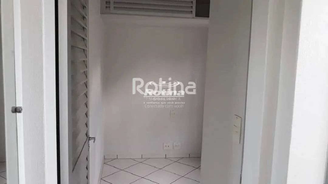 Apartamento para alugar, 1 quarto, Umuarama - Uberlândia/MG - Rotina Imobiliária - Foto 4