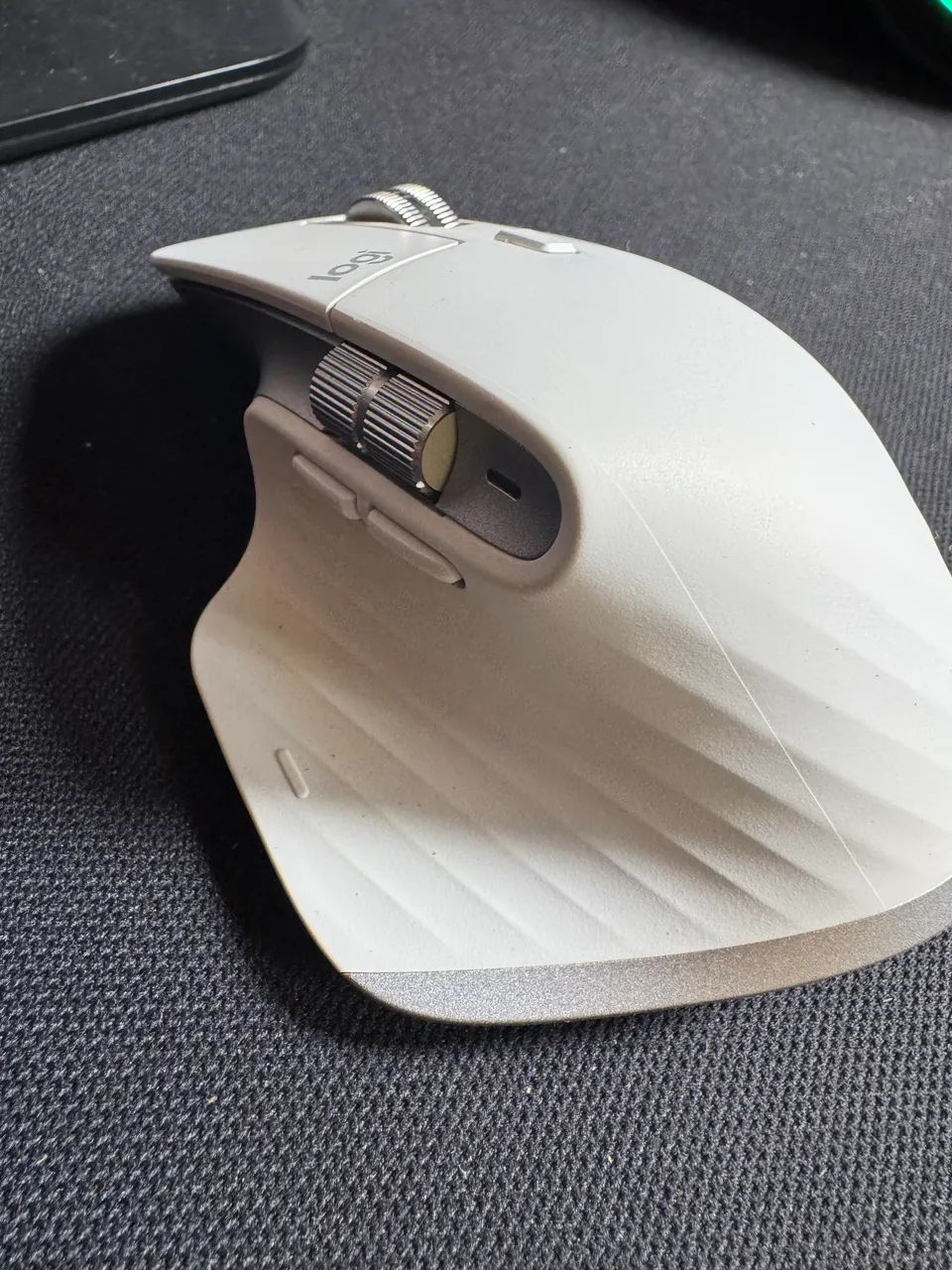 Mouse Logitech MX Master 3S - Periféricos e Acessórios de