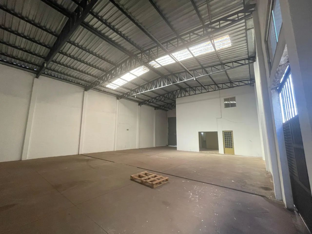 MEZANINO  SOL NASCENTE - 450m2 total e média 400m2 área útil coberta - Foto 5