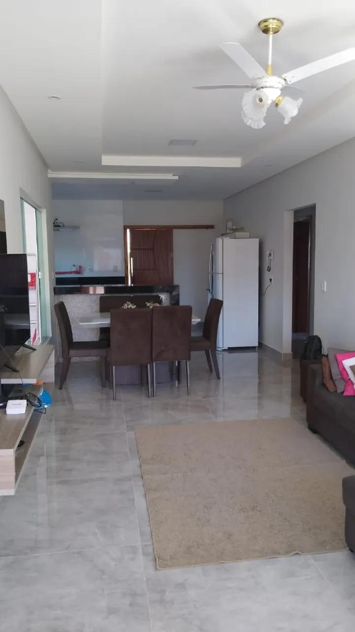 Linda casa em Mar Azul