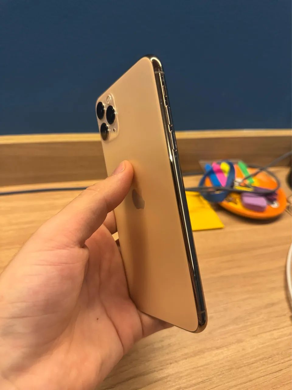 Apple iPhone 11 Pro Max ゴールド 64GB 新品未開封 iPhone 11 Pro Max 64GB GOLD (seminovo) – LS