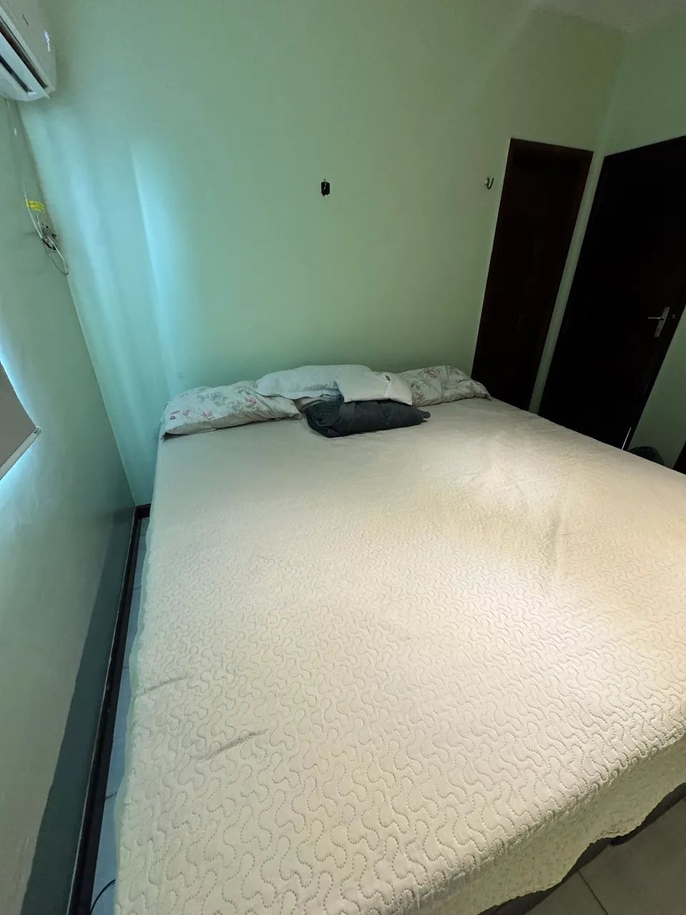 vendo cama super king baú