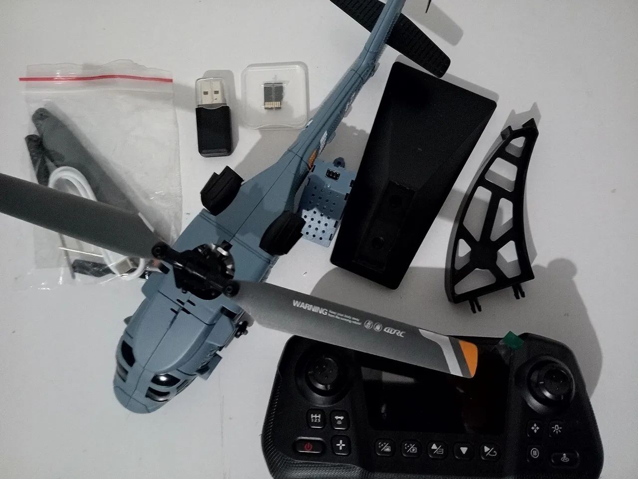 Mini helicóptero 4DRC L2 câmera 8Ke rádio recarregável  - Foto 5