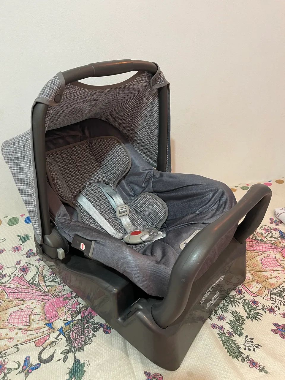 Bebê conforto + base 