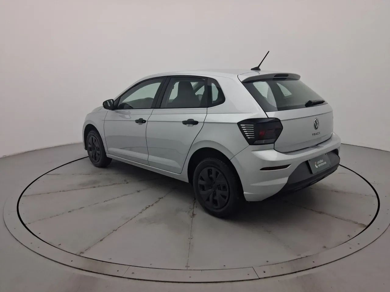 Volkswagen Polo Track 1.0 Flex 12V 5p, foto 3 de 18