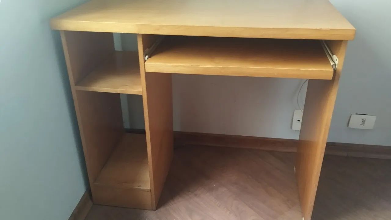 Mesa de computador projetada  - Foto 4